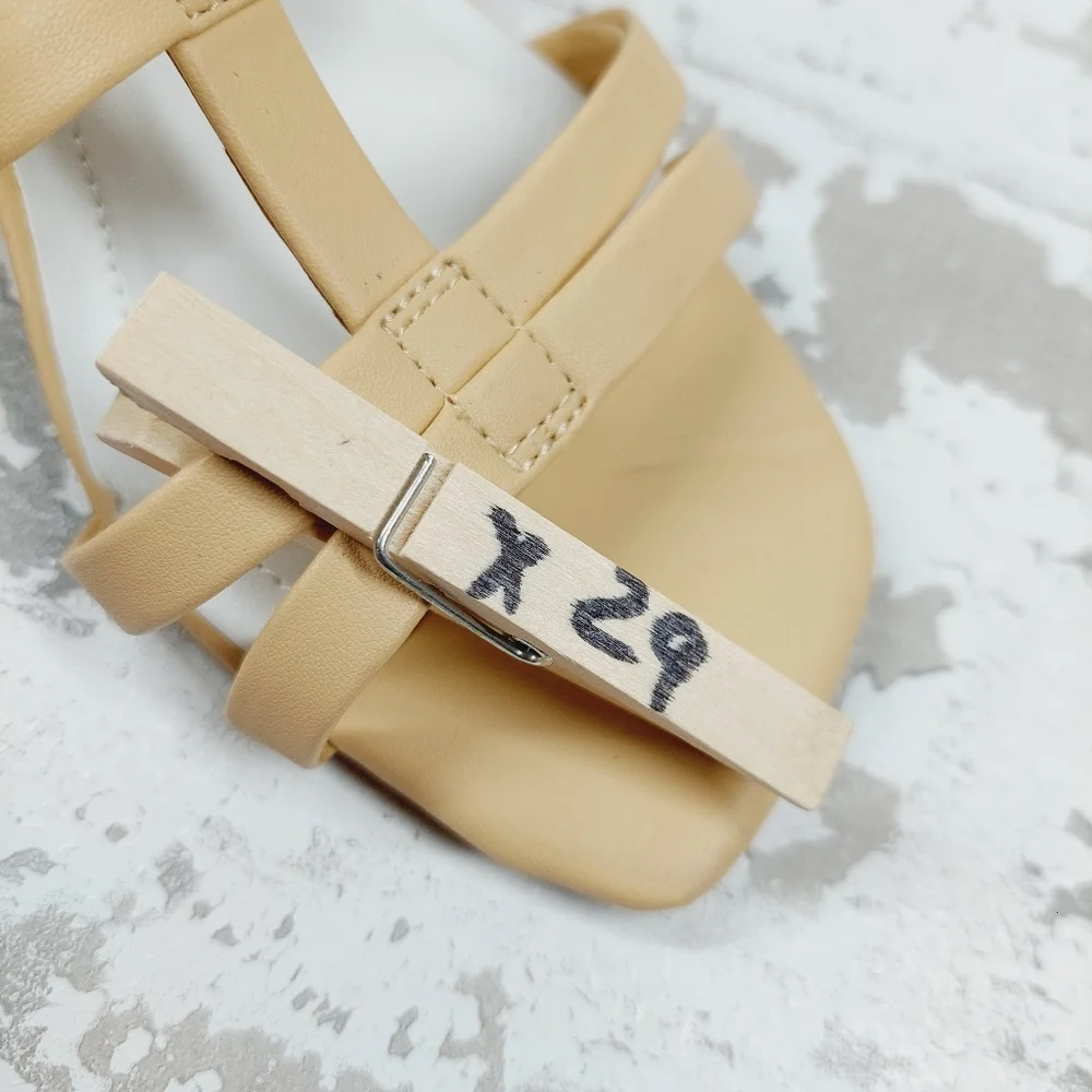 NEW Franco Sarto Laina Cream Tan Summer Casual Block Heeled Sandals X29